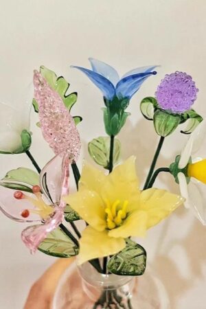 Custom Glass Birth Flower, White Daffiodi Figurine, Blue Glass Tulips , Cute Magnolia Glass Sculpture, Boho Room Decor, Mother's Day Gift